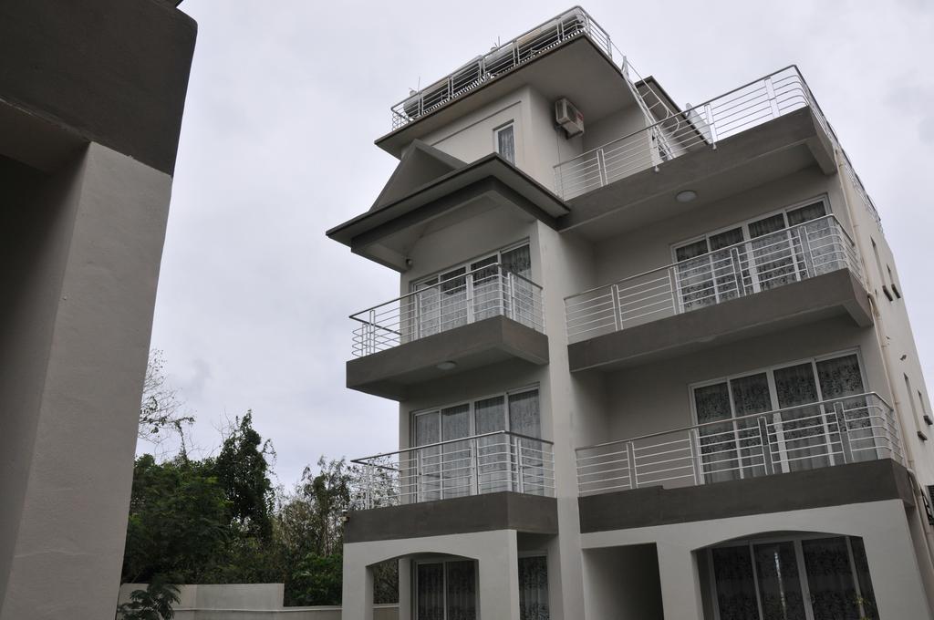 Mo Residence Pereybere Beach Exterior photo