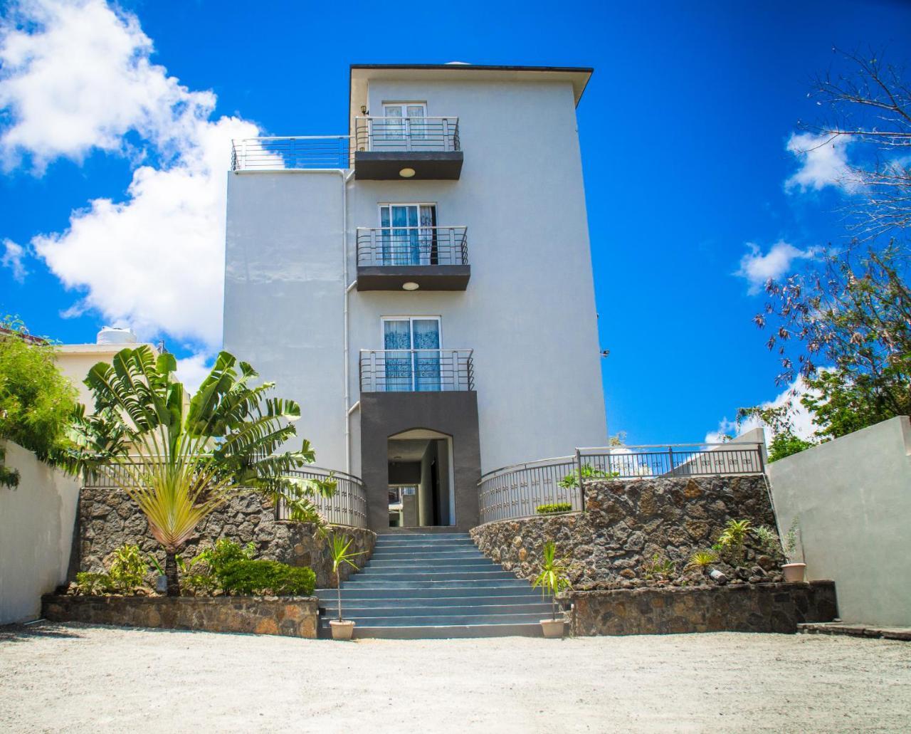Mo Residence Pereybere Beach Exterior photo